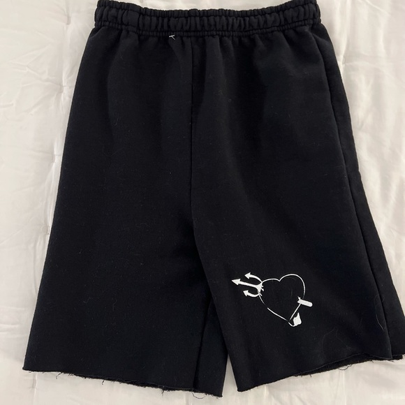 BOYS LIE “Read Me” Shorts - Picture 3 of 4